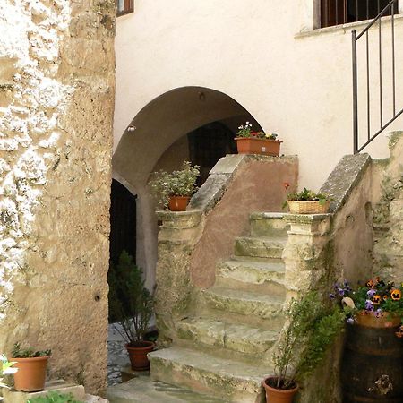 Residence Il Palazzo Santo Stefano Di Sessanio Buitenkant foto