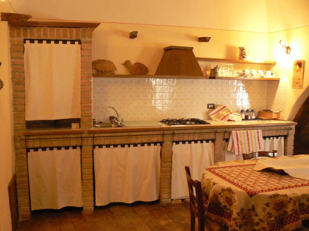 Residence Il Palazzo Santo Stefano Di Sessanio Kamer foto
