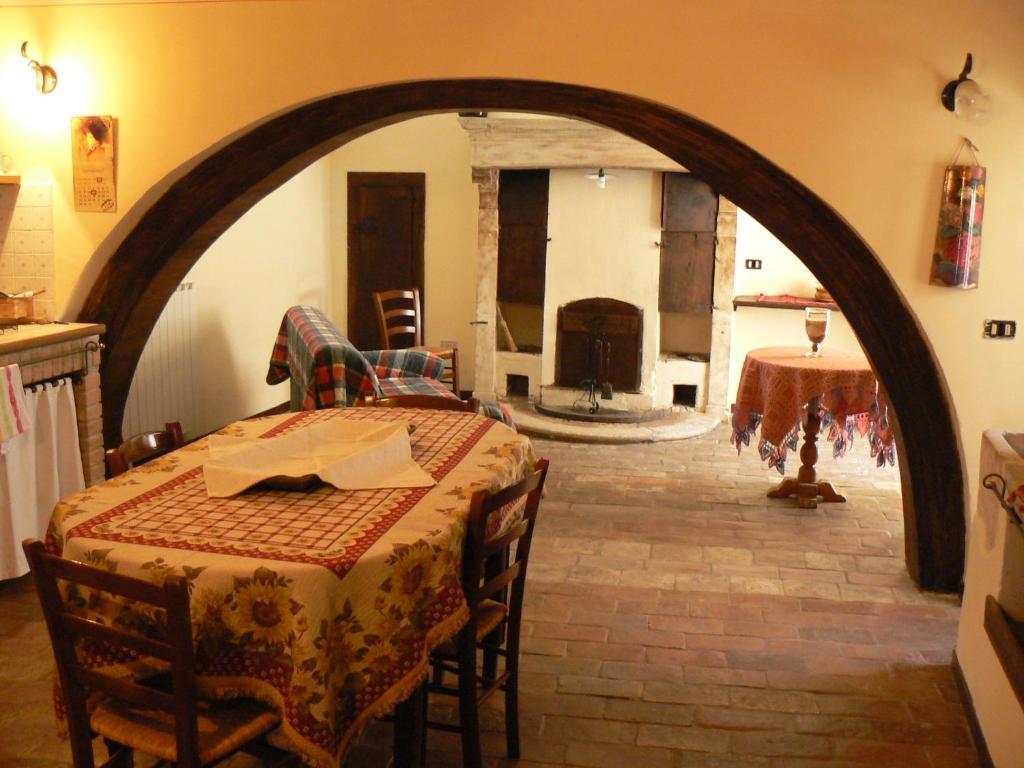 Residence Il Palazzo Santo Stefano Di Sessanio Kamer foto
