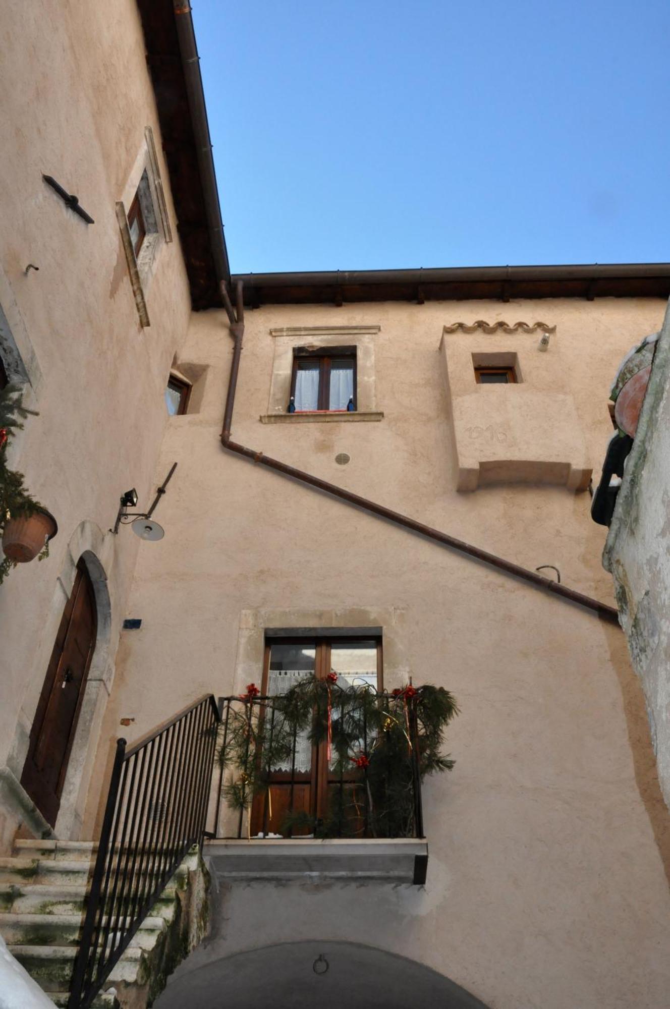 Residence Il Palazzo Santo Stefano Di Sessanio Buitenkant foto
